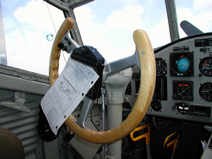 D-AQUI * Cockpit